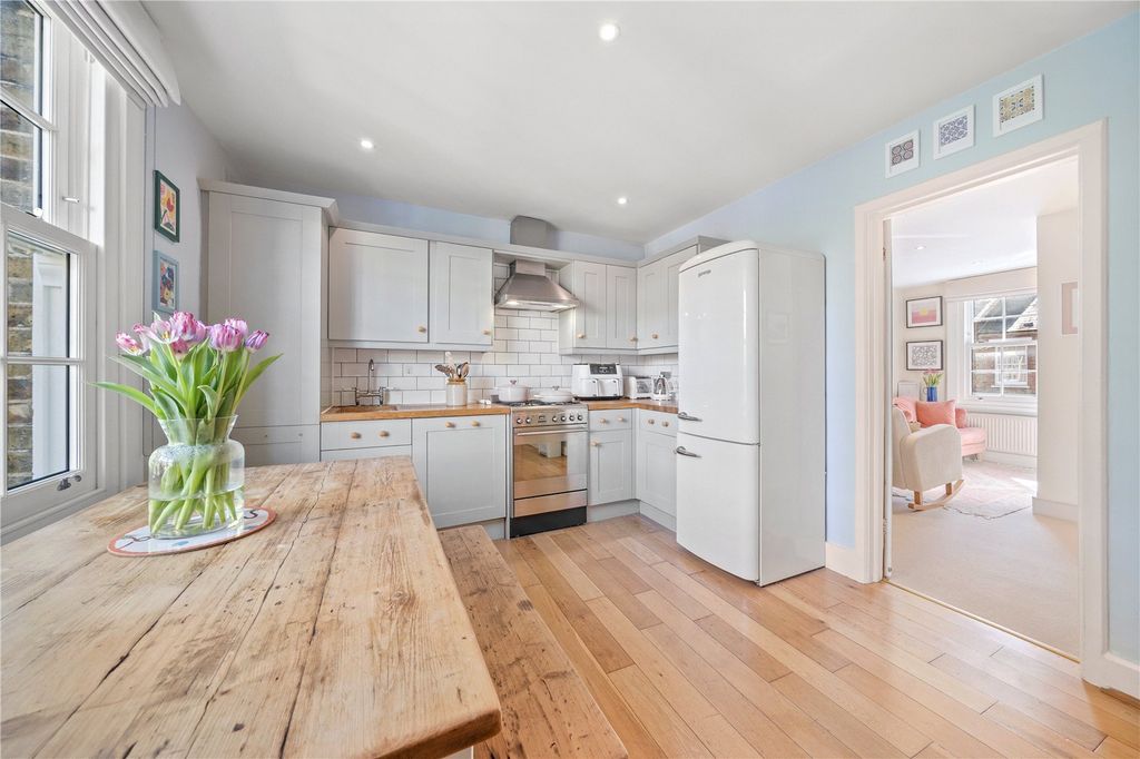 Property photo 1 of 12 Kitchen