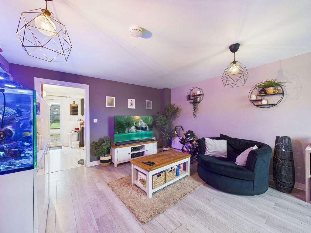 Property photo 3 of 21