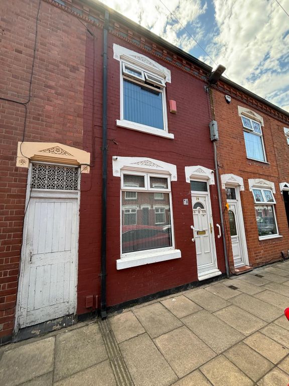 Property photo 1 of 9