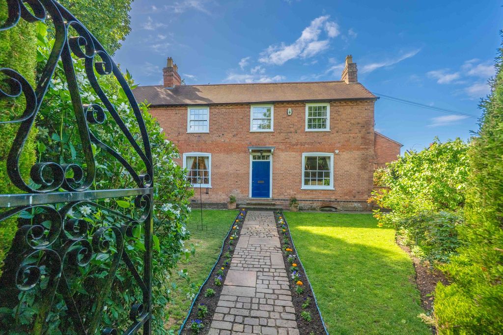 Property photo 1 of 43