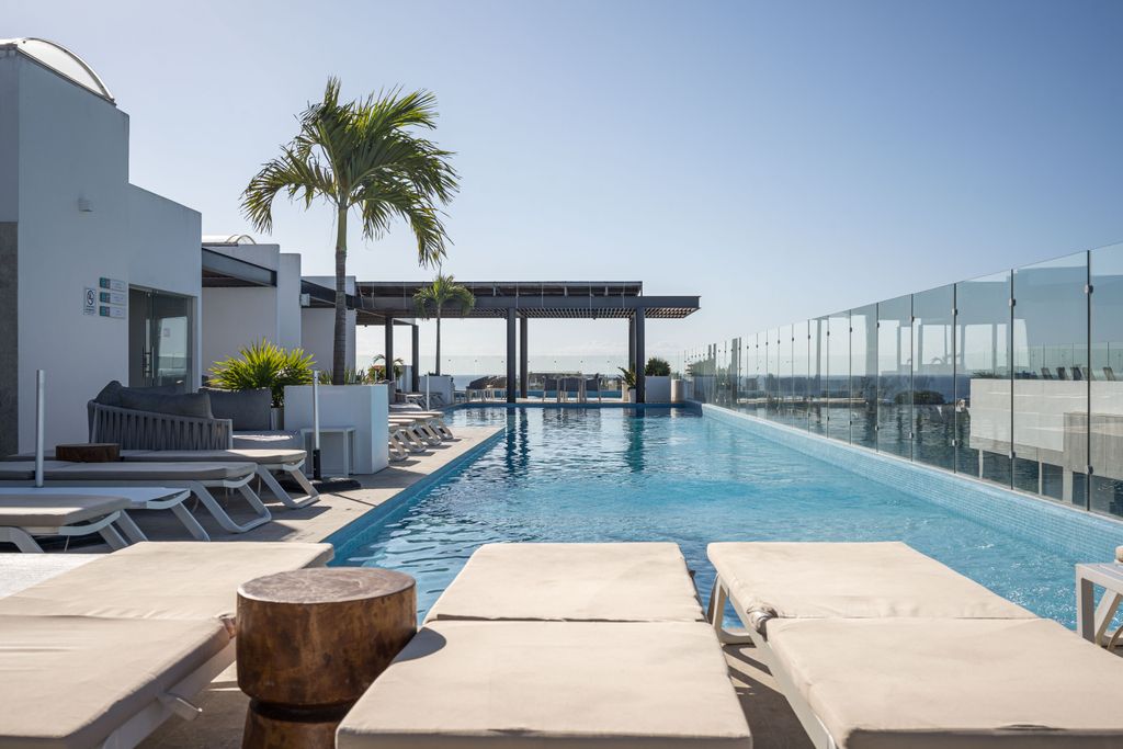 Property photo 1 of 36