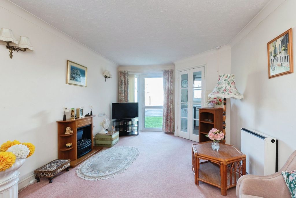 Property photo 3 of 16