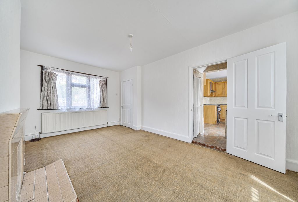 Property photo 3 of 15 1315130-16-685d48...