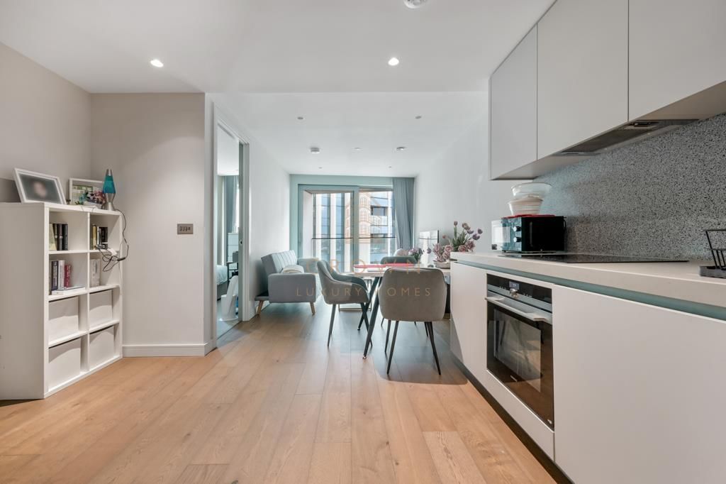 Property photo 1 of 18 Cutter Lane 2, 504-9.Jpg