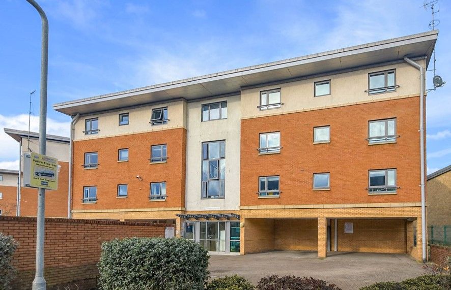 Property photo 1 of 9