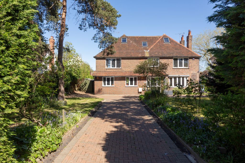 Property photo 1 of 21 Picture No. 23