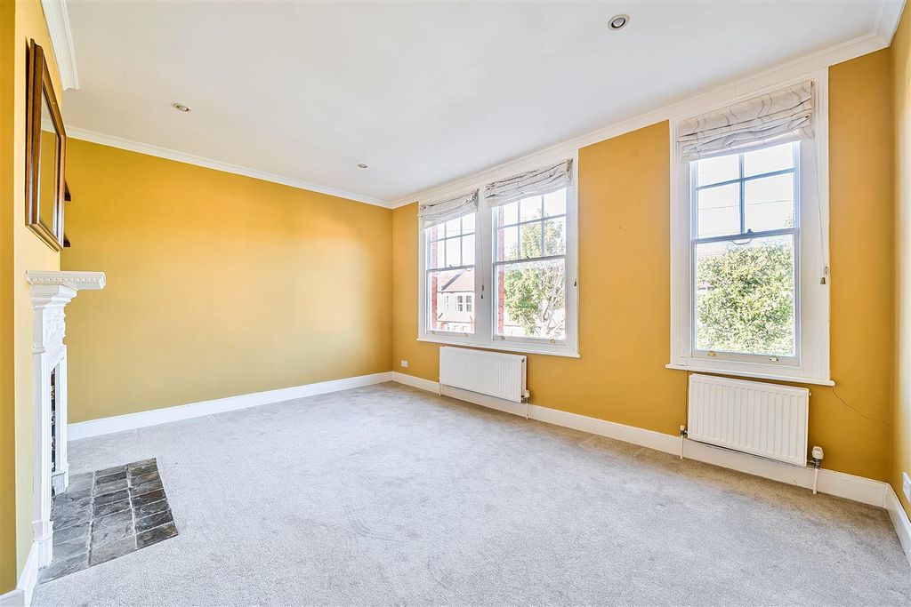 Property photo 2 of 16 1354139-13-68c92Bb4Bc47d.Jpg