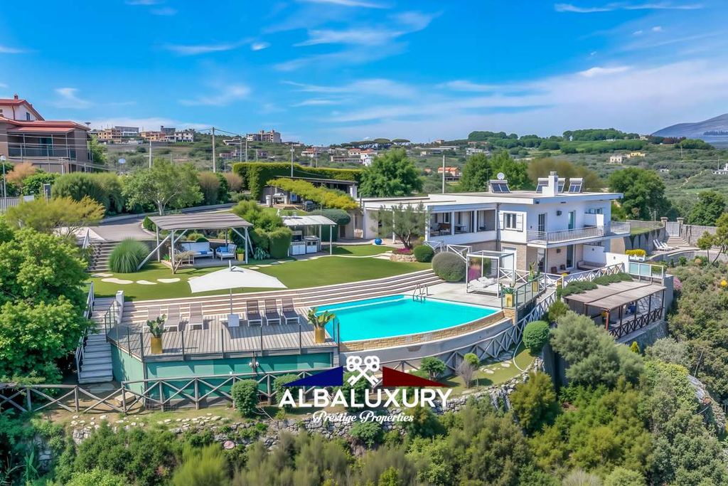 Property photo 3 of 47