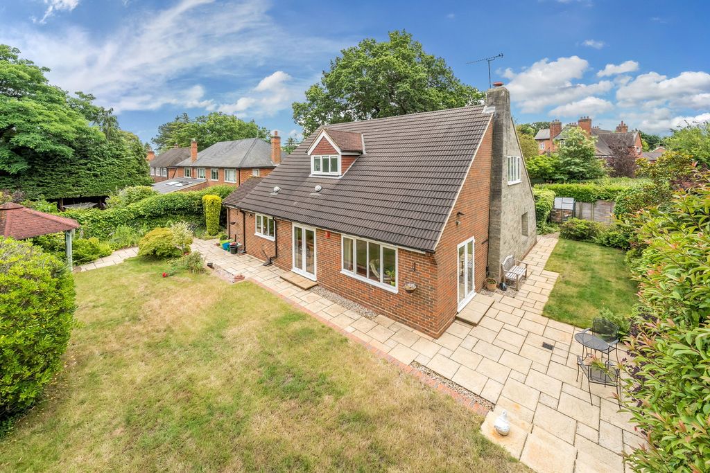 Property photo 2 of 19