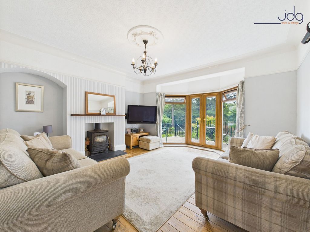 Property photo 3 of 18 Cosy Lounge With River Views And Log Burner