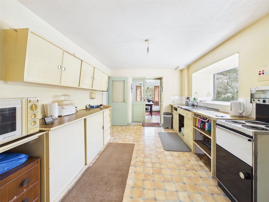 Property photo 3 of 23 Picture No. 06
