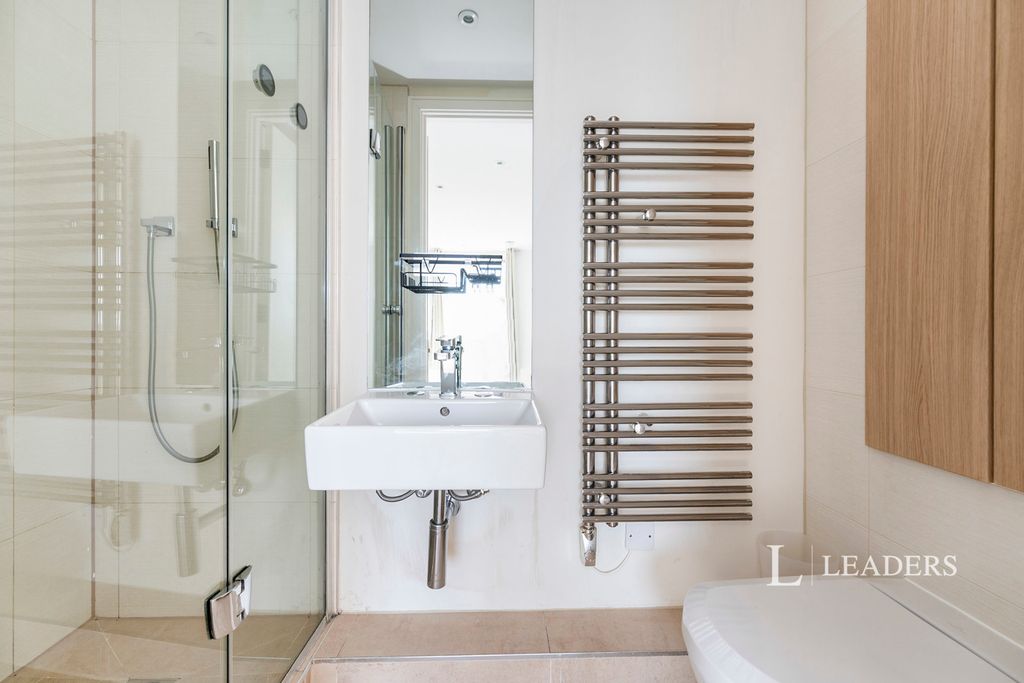 Property photo 3 of 16 Pbox-Img.Jpg