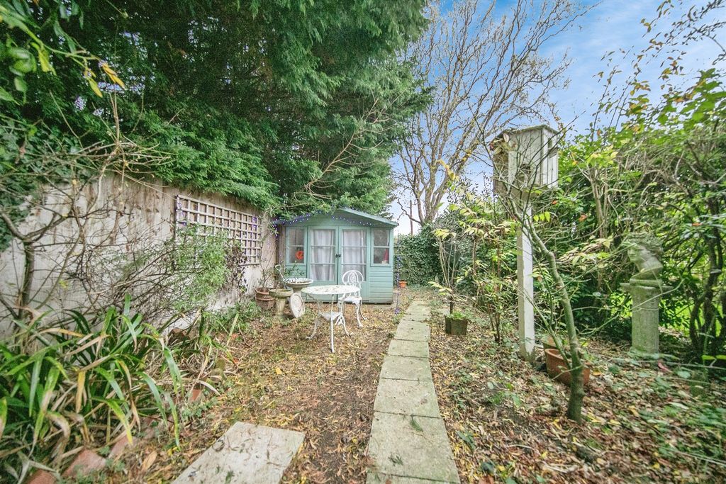 Property photo 2 of 4