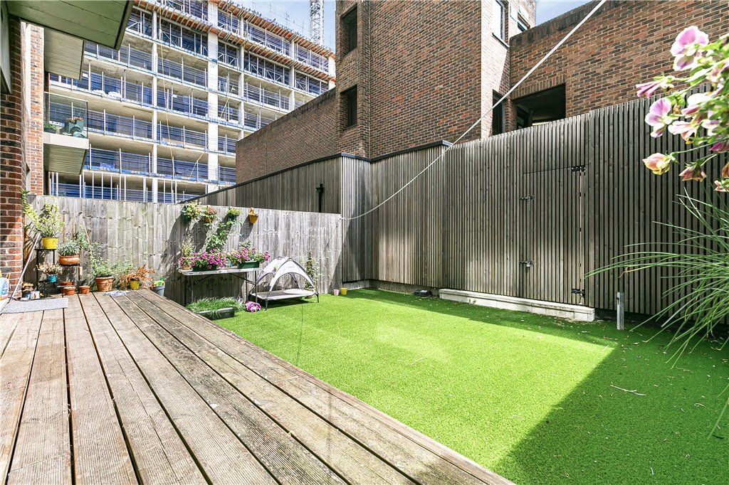 Property photo 1 of 11 Garden