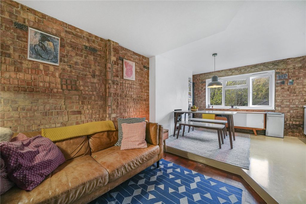 Property photo 1 of 13 Picture No. 10