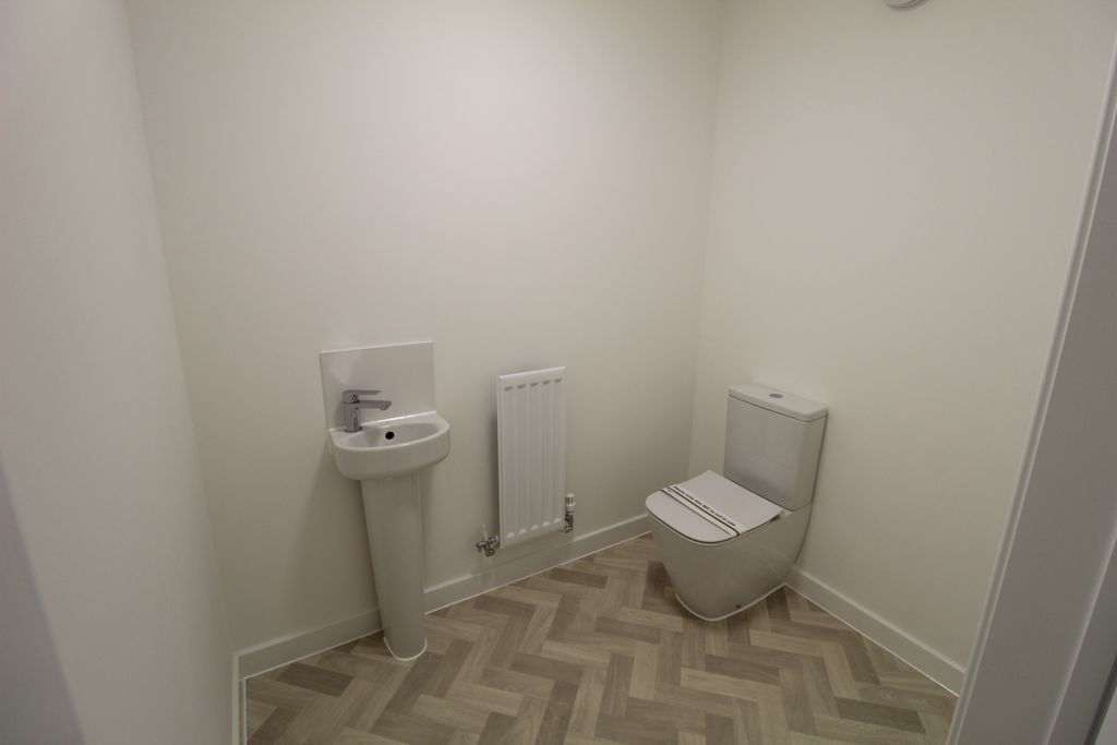 Property photo 3 of 21