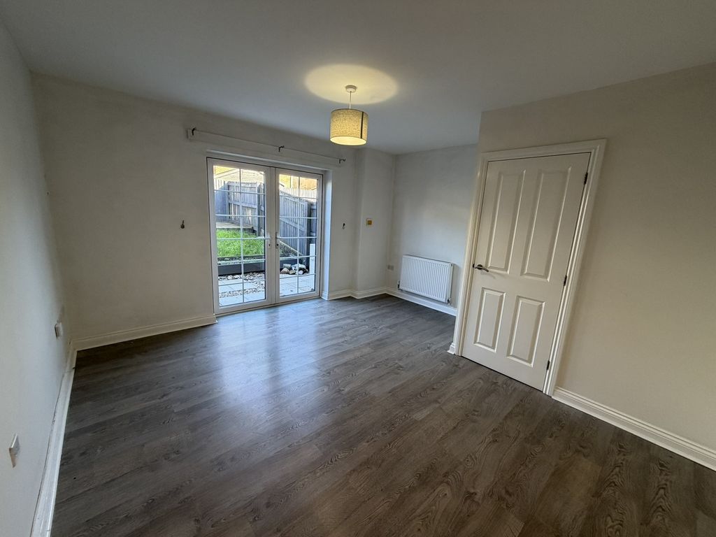 Property photo 3 of 12 Not Specified