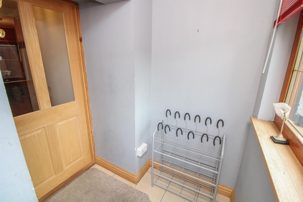 Property photo 2 of 23 Entrance Porch.Jpg