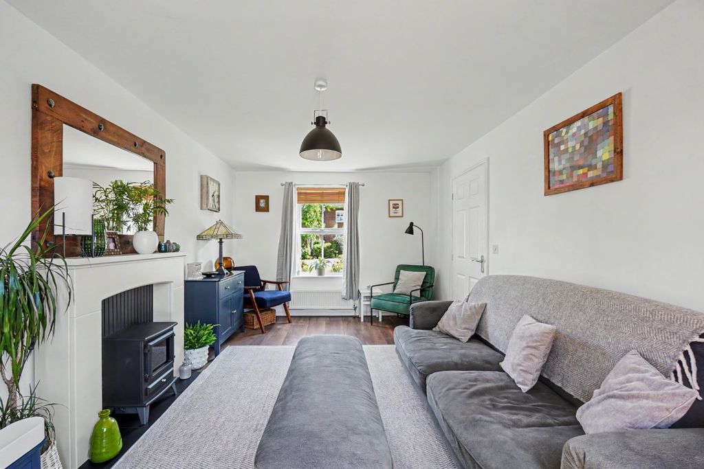 Property photo 2 of 22 4579315