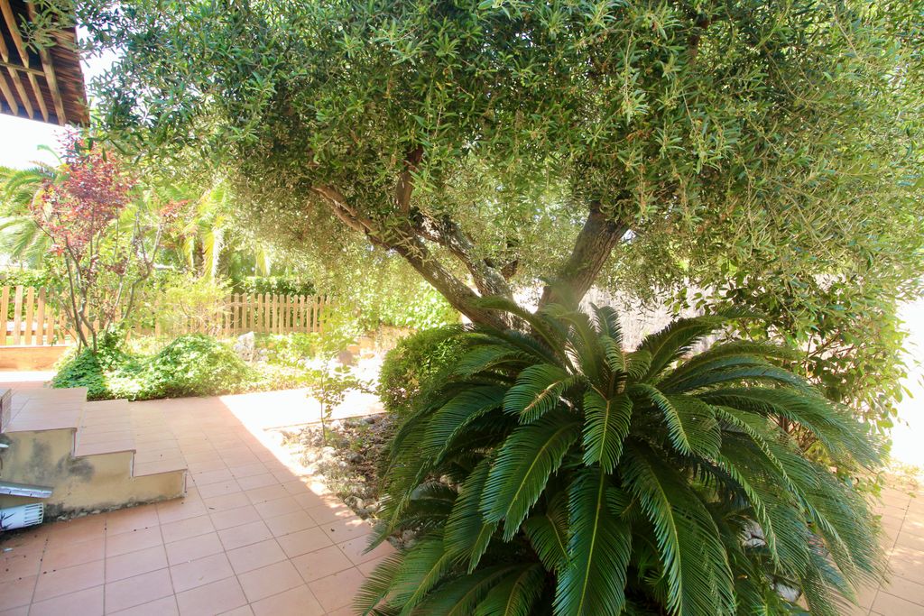 Property photo 3 of 69