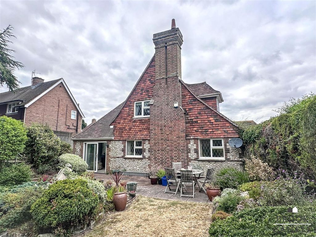 Property photo 2 of 38 01323 438506