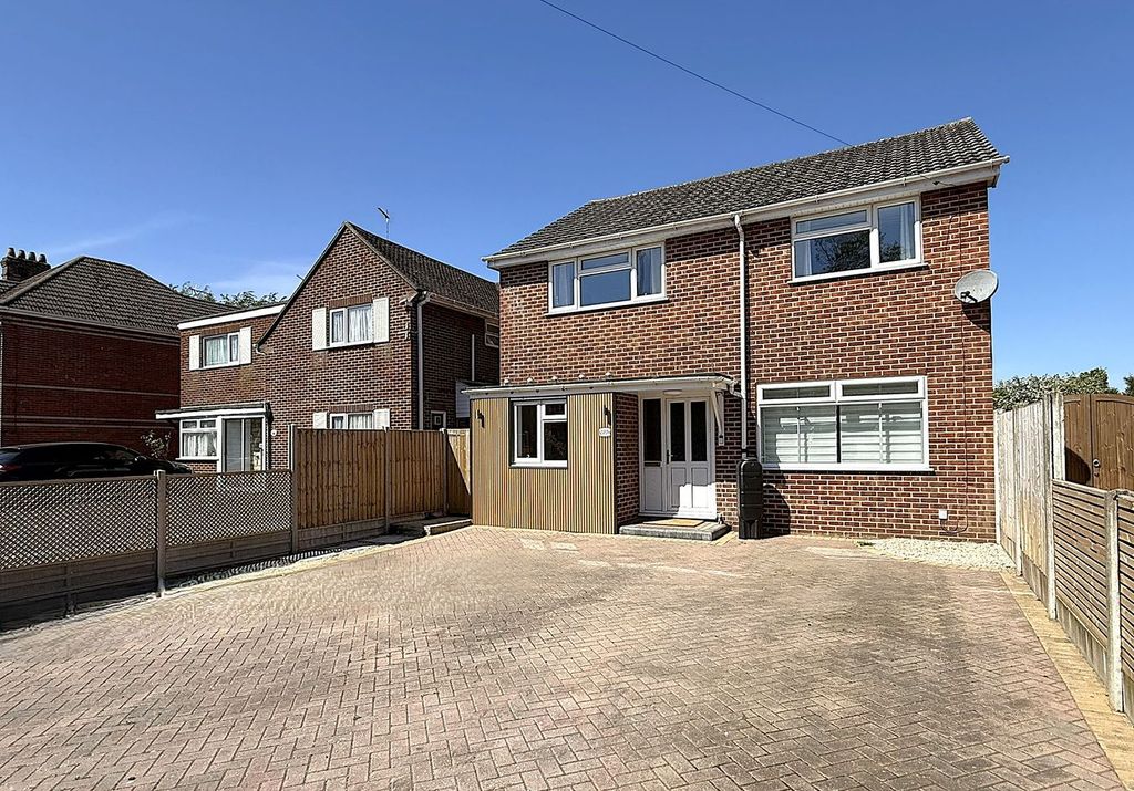 Property photo 1 of 34