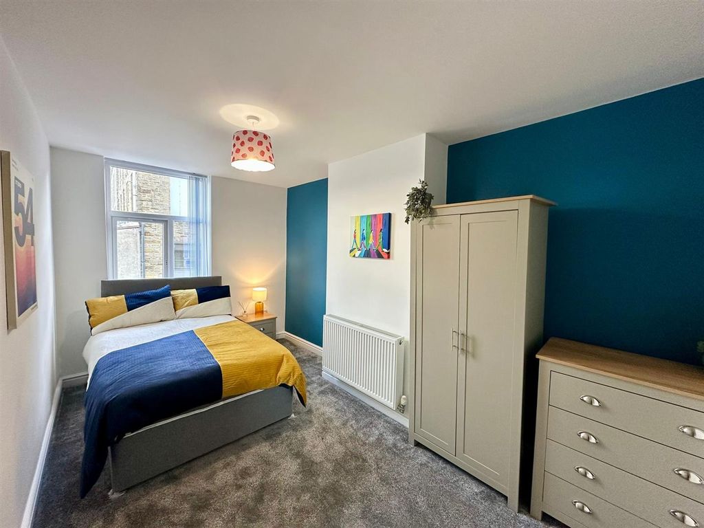 Property photo 1 of 12 Room 4.1.Jpg