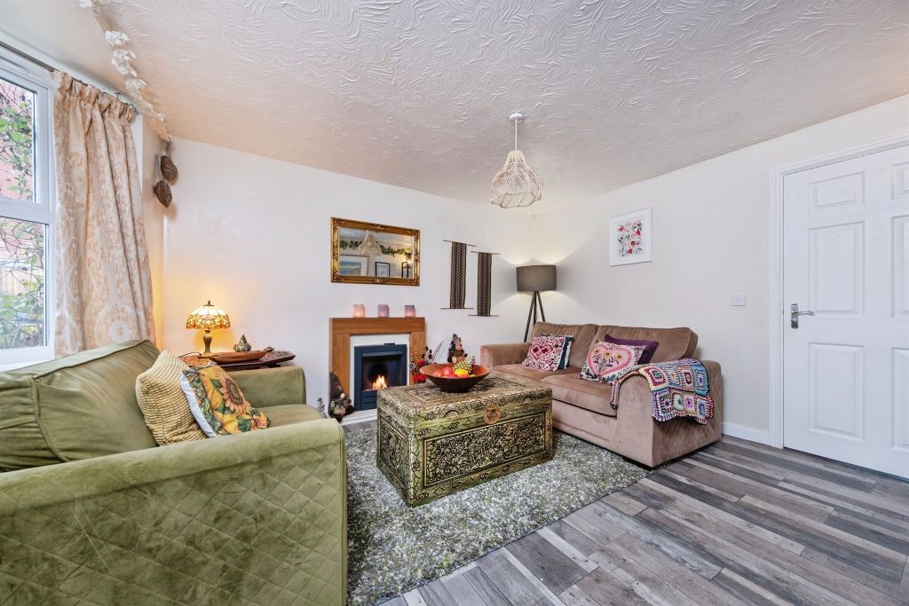 Property photo 2 of 19