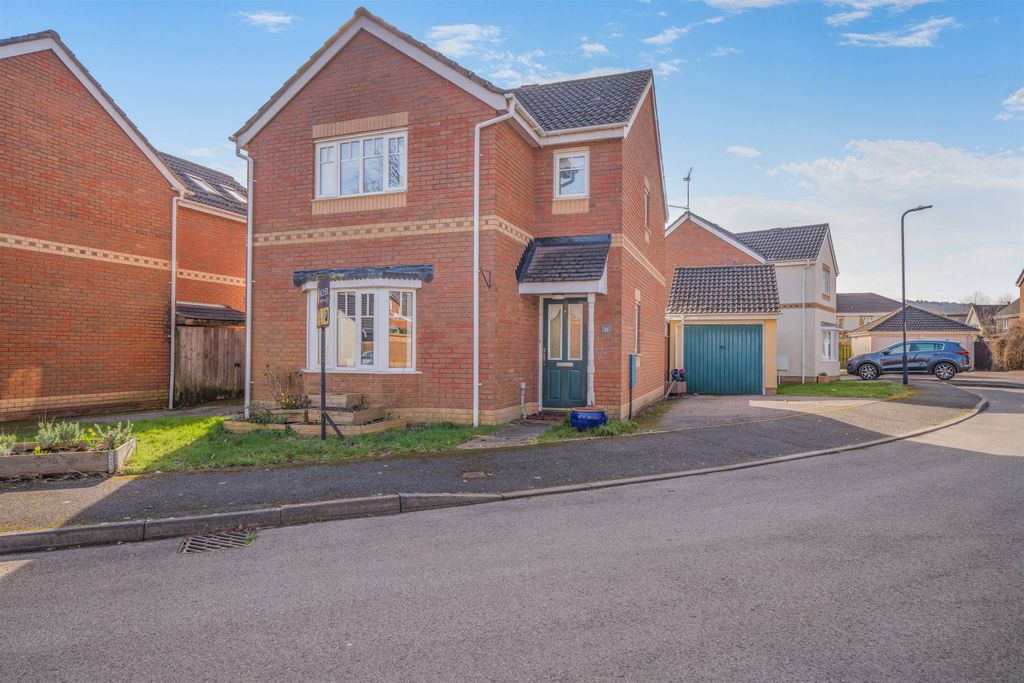 Property photo 1 of 22