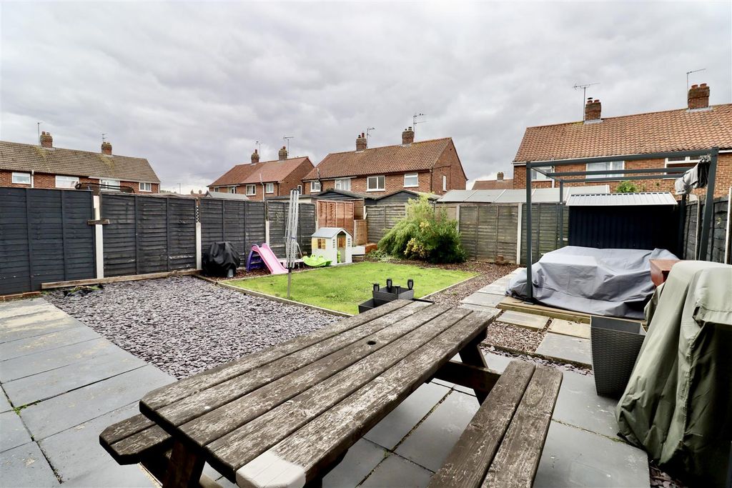 Property photo 2 of 14