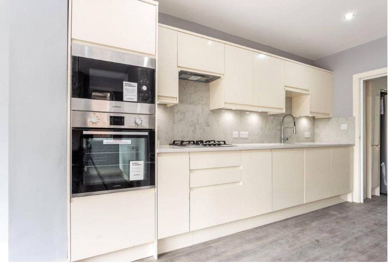 Property photo 1 of 9 Kitchen