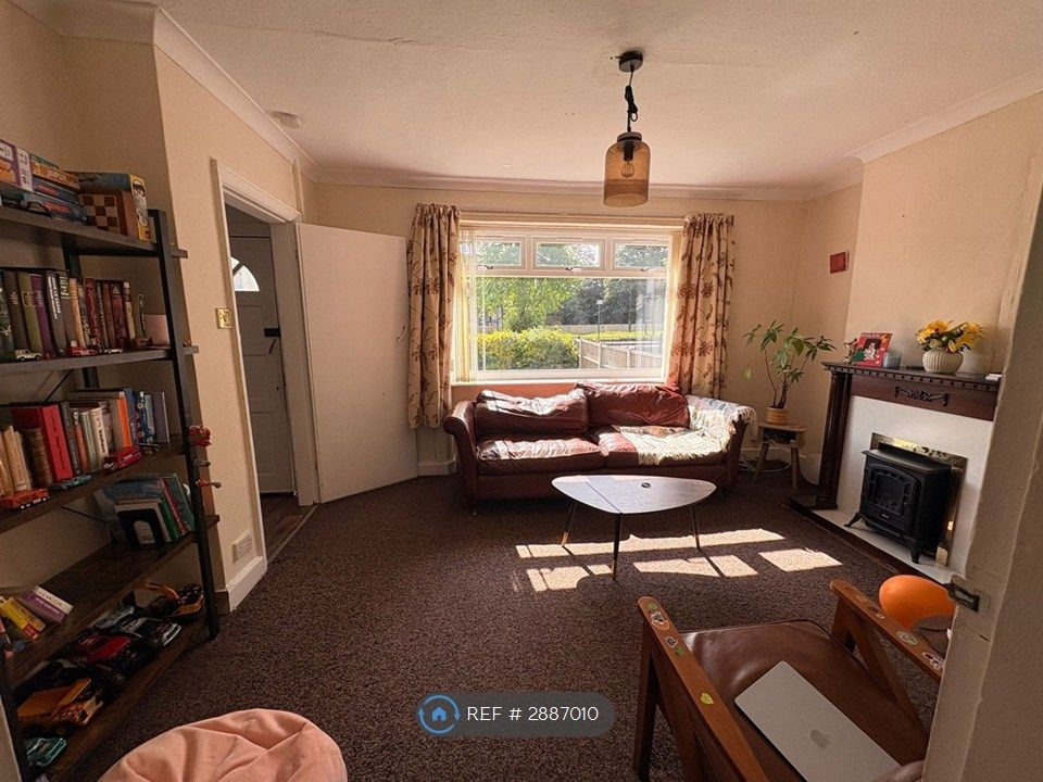Property photo 2 of 9