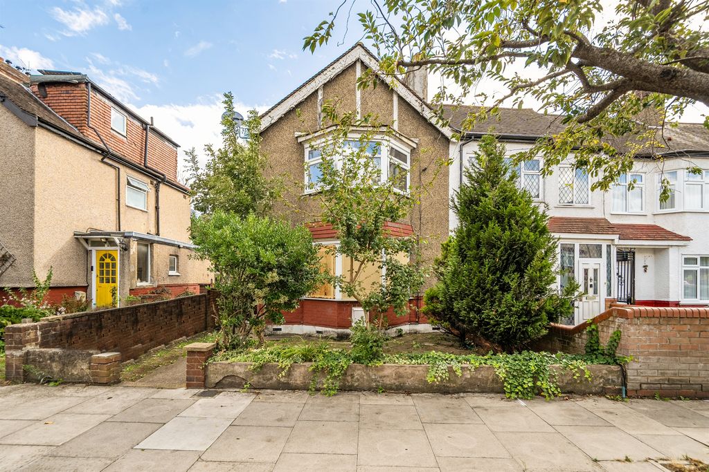 Property photo 1 of 7