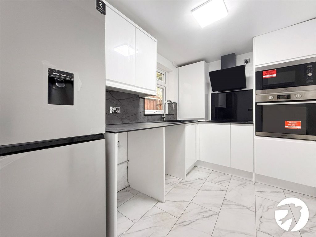 Property photo 2 of 8 Picture No. 06