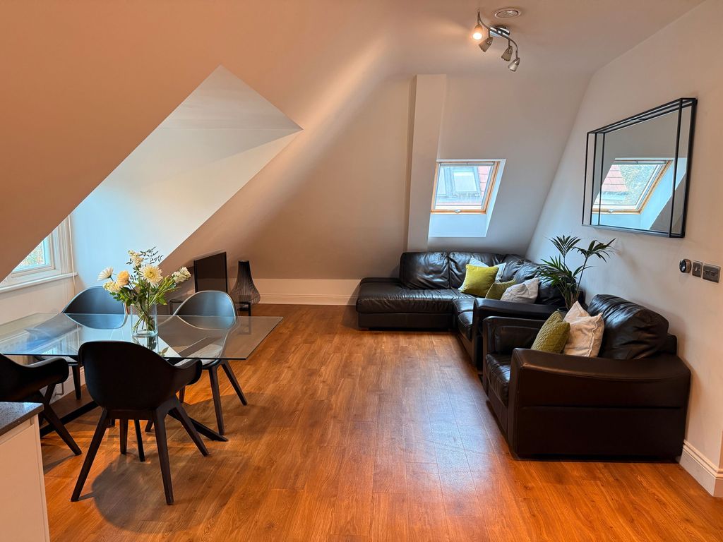 Property photo 3 of 11 Kitchen/Diner