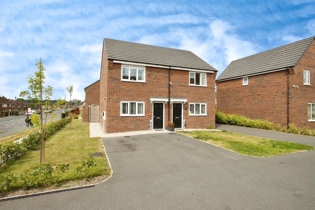 Property photo 2 of 17