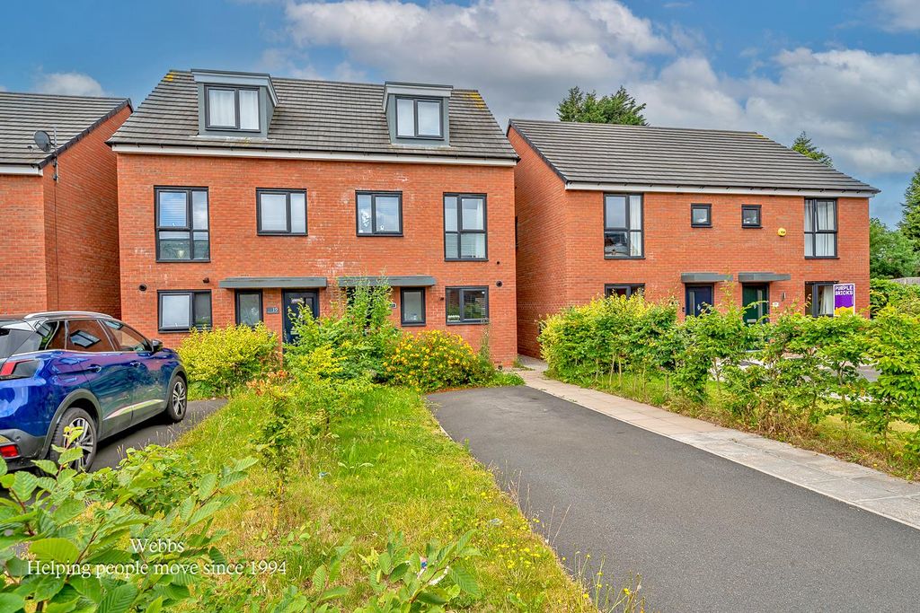 Property photo 1 of 30 Webbs-42.Jpg