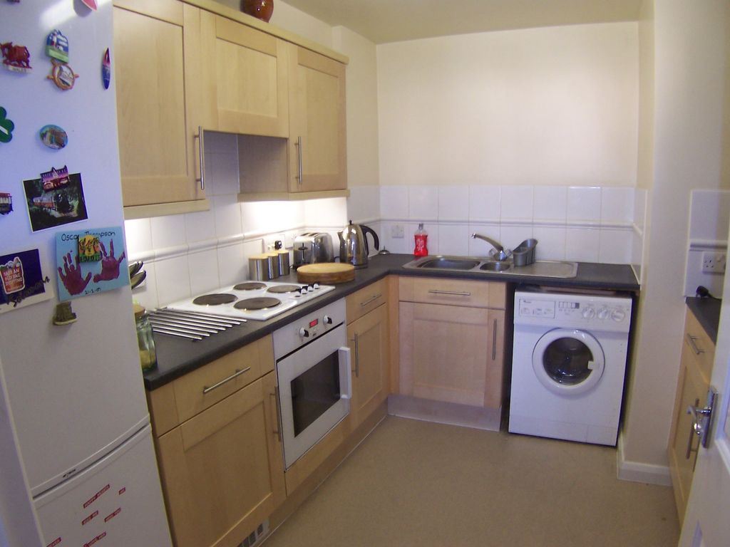 Property photo 1 of 5 Kitchen