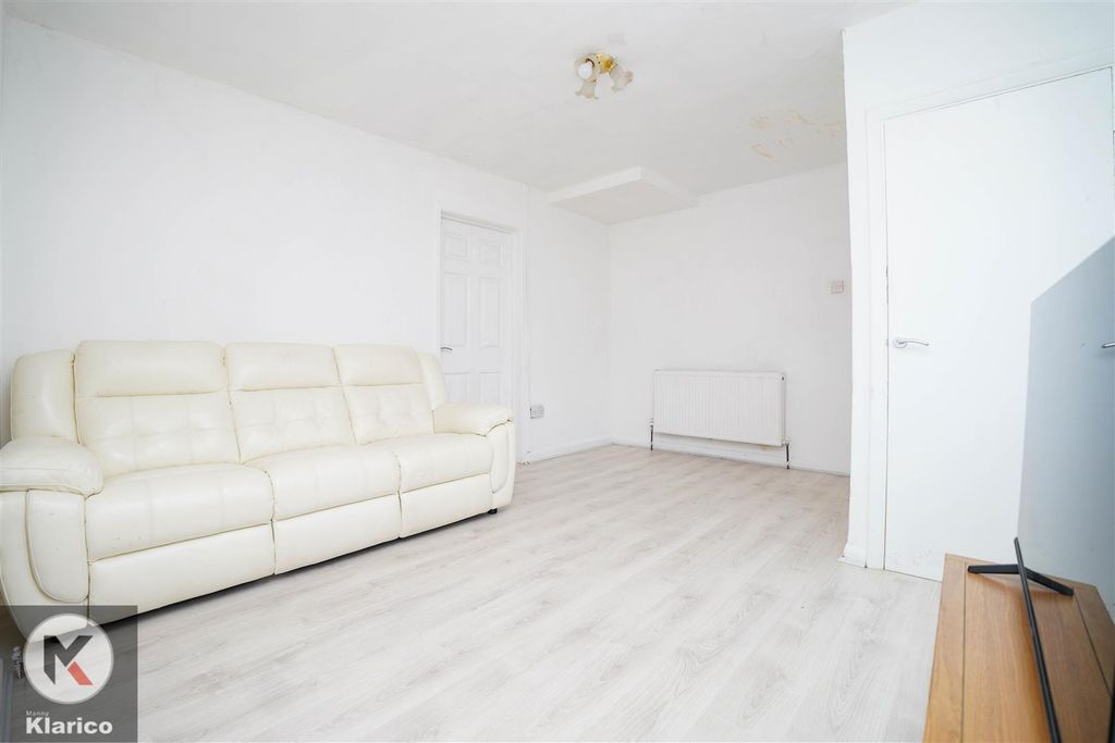 Property photo 2 of 14 Photo.Jpg