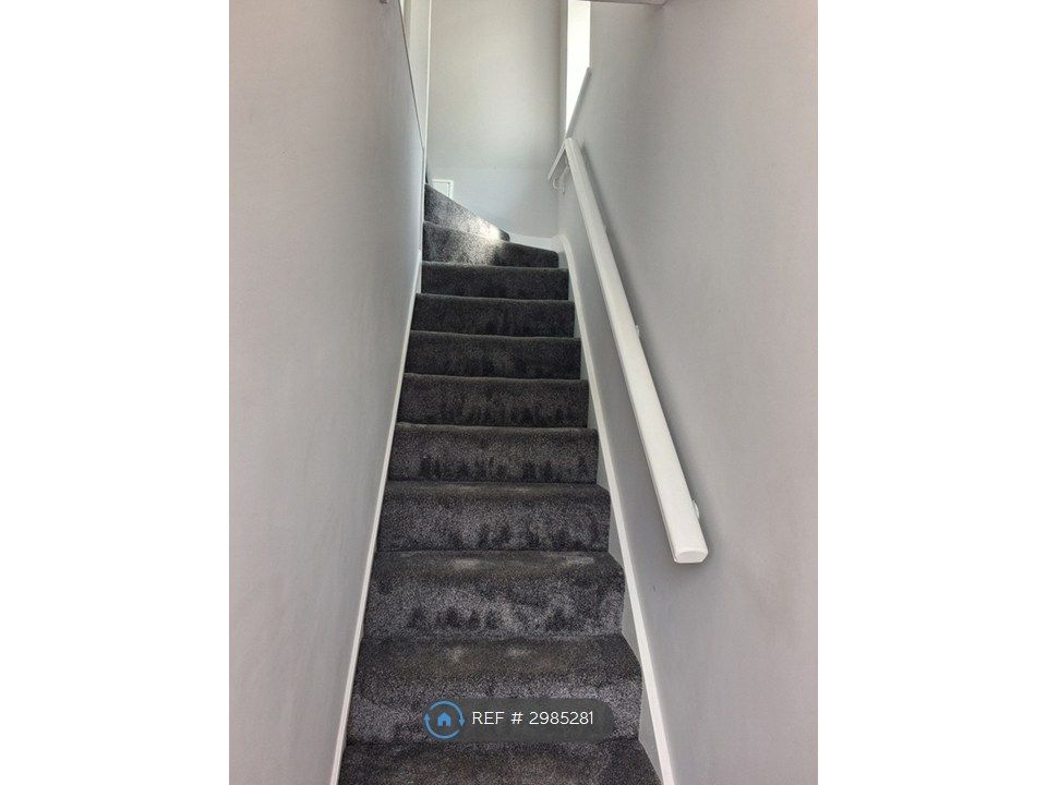 Property photo 3 of 22 Stairs