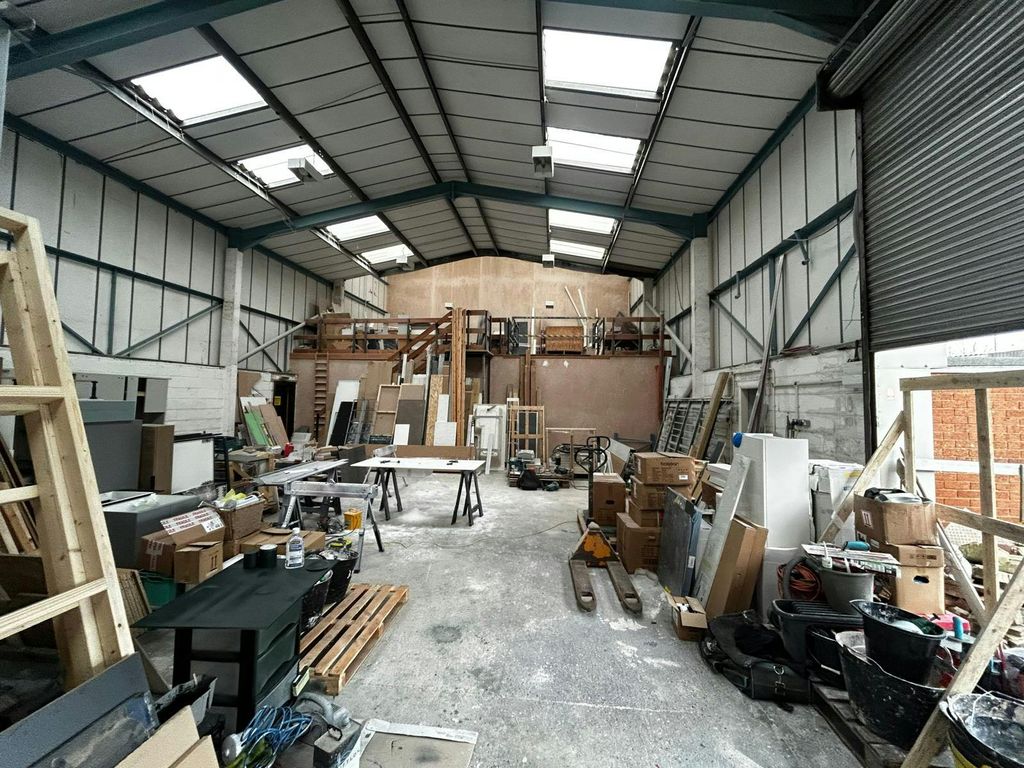 Property photo 2 of 15 Internal 10.Jpeg