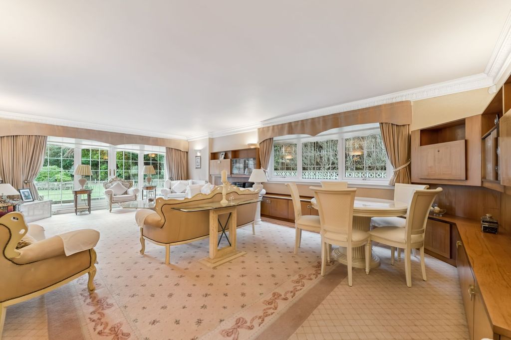 Property photo 2 of 41