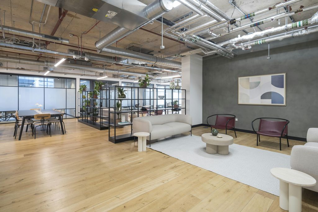 Property photo 1 of 11 9th Floor - Fitted &amp; Furnished