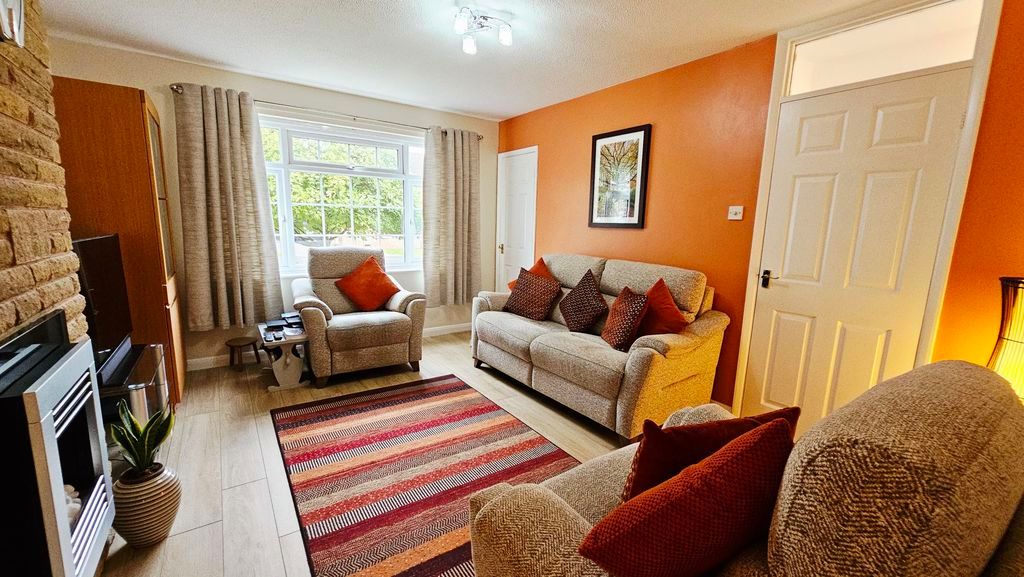 Property photo 3 of 24 Photo 9