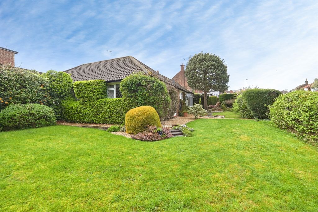 Property photo 2 of 19