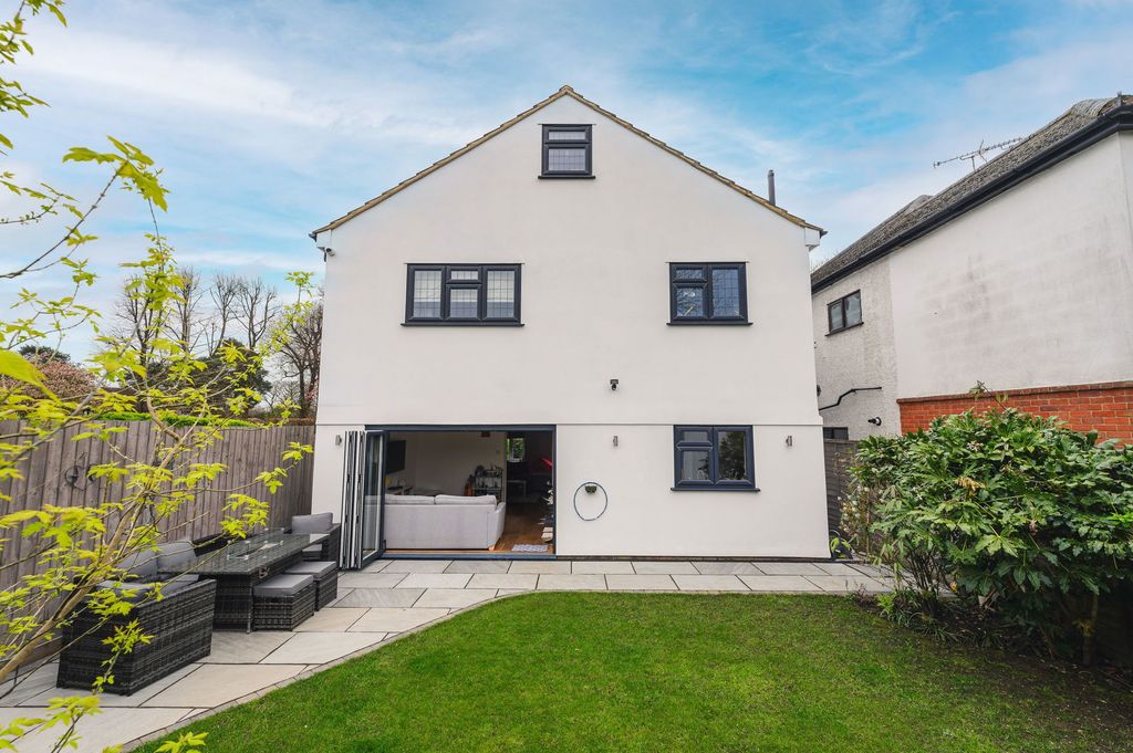 Property photo 3 of 21