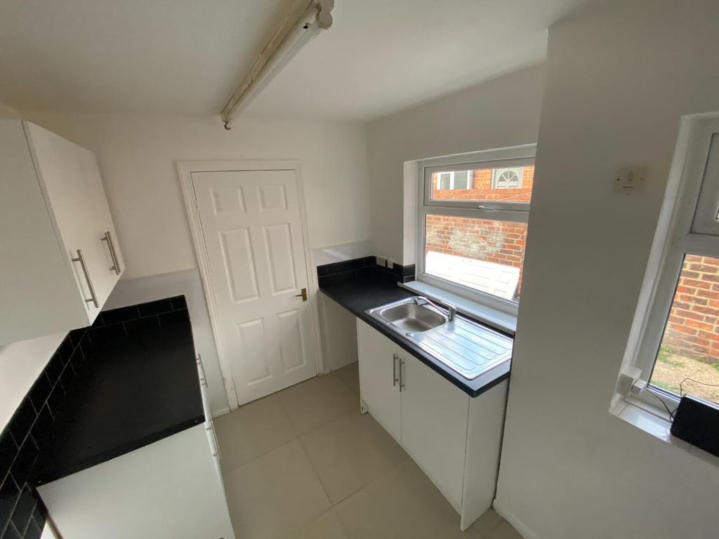 Property photo 3 of 13 17-03 B8B19c85081B7631310647d1F82B1A31Edca0A1F