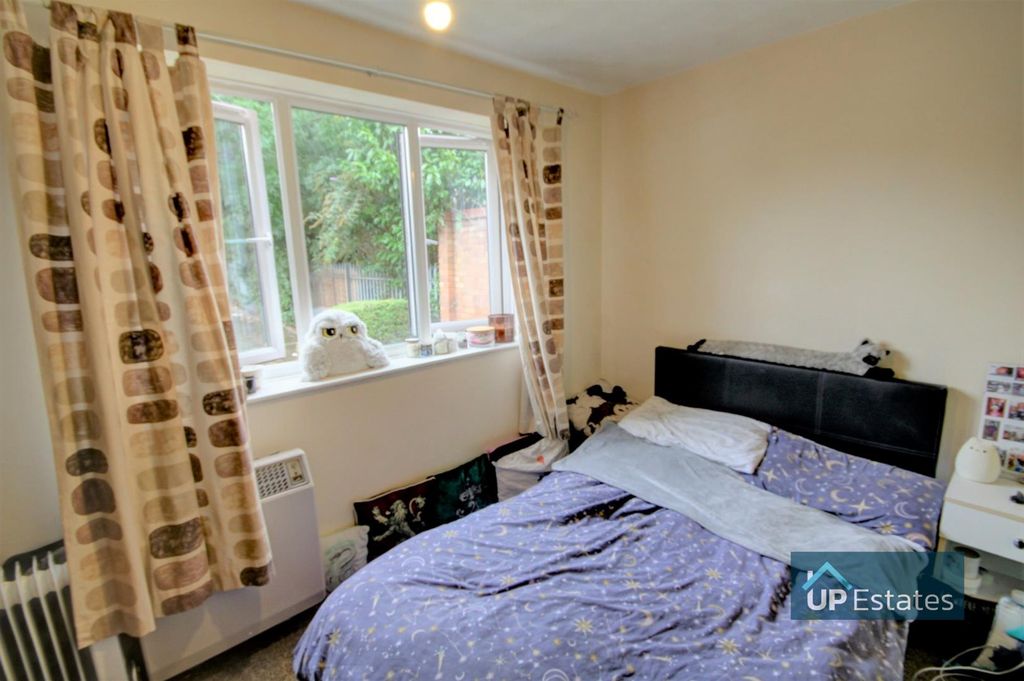 Property photo 3 of 5