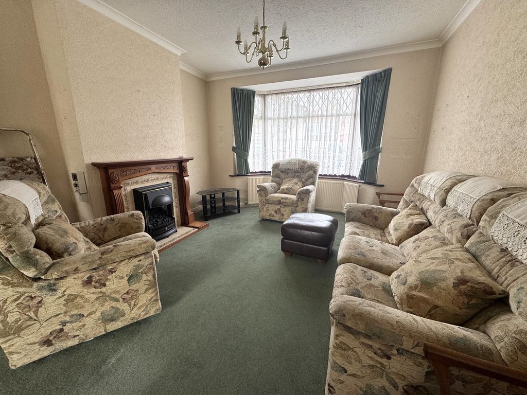 Property photo 2 of 19