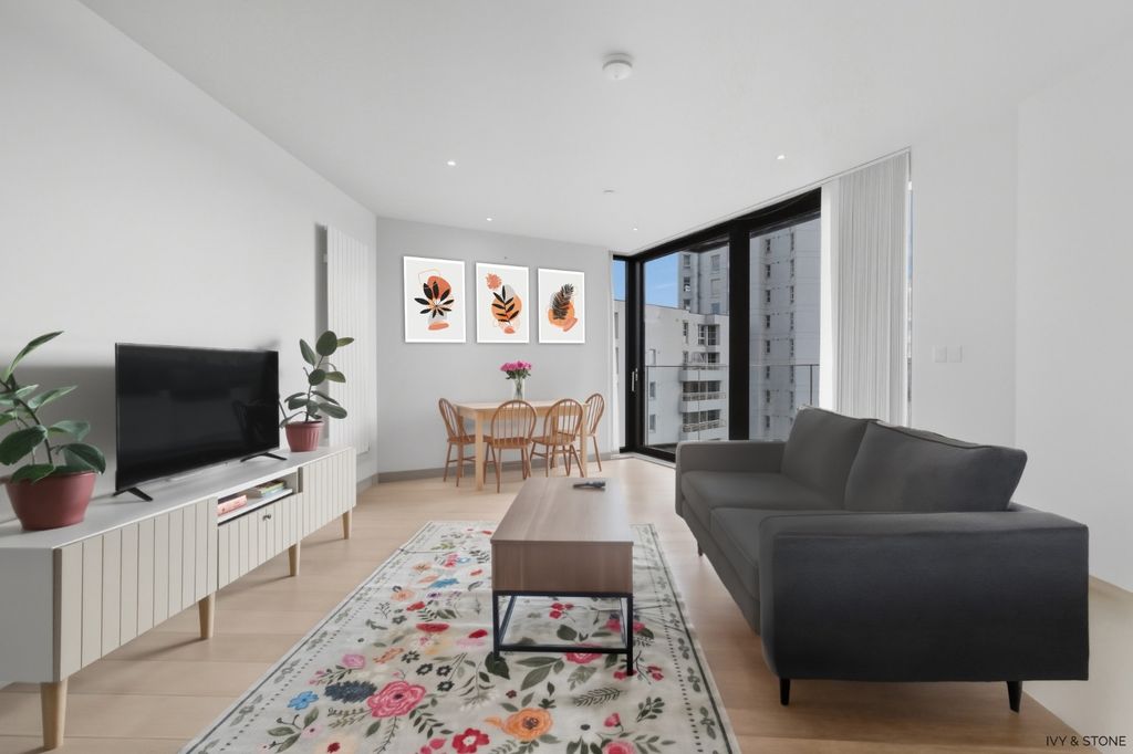 Property photo 1 of 16 4571010
